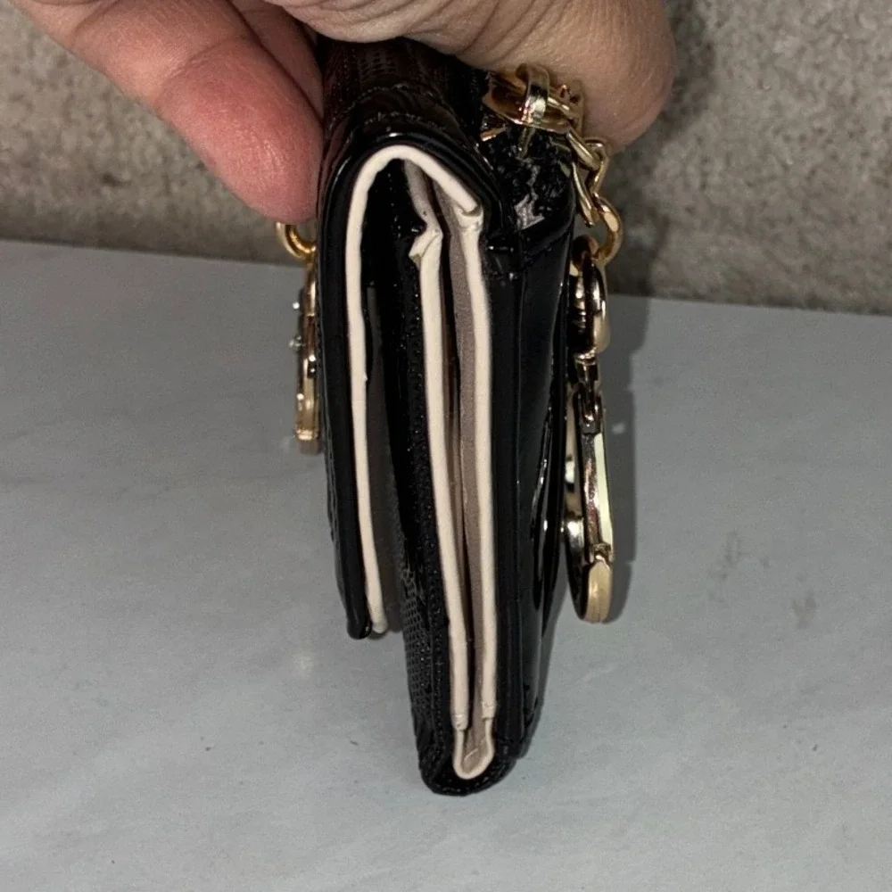 Juicy Couture Black Trifold Wallet - OS - Patent Monogram Heart Charm Y2K Glam